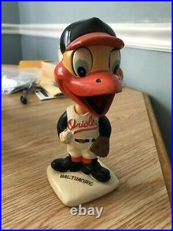 1961-63 Baltimore Orioles White Base Nodder Bird Mascot Head