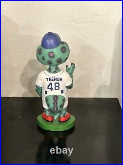 2001 Rancho Cucamonga Quakes Tremor Mascot Bobblehead in Original Box w Letter