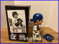 2006 BD&A Texas Rangers Jim Sundberg Bobblehead 2001 Pudge Rodriguez