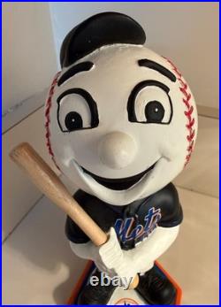 2007 Knuckle Heads Mr Met Bobblehead With Raised Wooden Bat Hard To Find