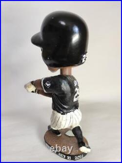 Andrew Jones, 400 Home Runs Bobblehead Doll (White Sox)