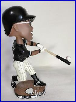 Andrew Jones, 400 Home Runs Bobblehead Doll (White Sox)