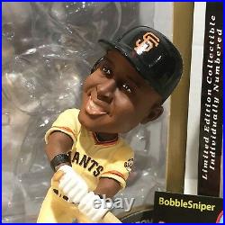 BARRY BONDS San Francisco Giants Fielding/Hitting Ticket Base Bobble Head