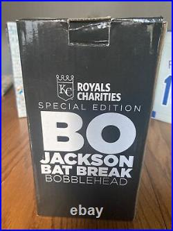 BO JACKSON Bat Break Bobblehead MLB Kansas City Royals NEW IN BOX 2018 Fan Fest
