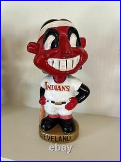 Baseball bobble Head 1960s vintage old Cleveland Indians Chief Gold base Nodder