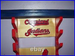 Bobble heads Cleveland Indians hold 18 bobble heads 7 bats 7 balls