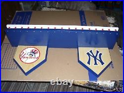 Bobble heads Yankees Display shelf 8 x 36 inches