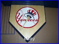 Bobble heads Yankees Display shelf 8 x 36 inches