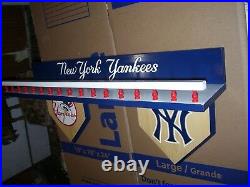 Bobble heads Yankees Display shelf 8 x 36 inches