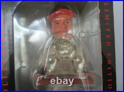 Brooks Robbinson Bobblehead Golden Glove Award Orioles Legends of the Diamond