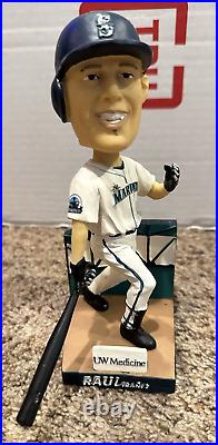 COMPLETE SET of 4 2007 Seattle Mariners SGA Bobbleheads SGA (Ichiro, Johjima)