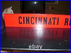 Cincinnati Reds Bobble Head Display Case Pinewood with Batter, C, & Red logo