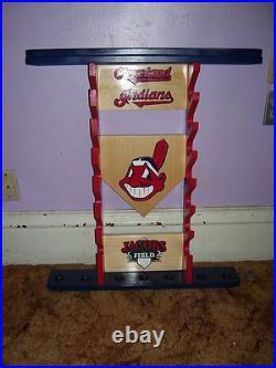 Cleveland Indians baseball Bats holds 7 bats 7 balls 18 bobble heads Cleveland Indians baseball Bats holds 7 bats 7 balls 18 bobble heads