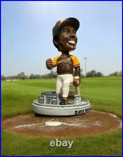 Dave Winfield SGA Bobblehead Padres Brown Jersey Variation 2003 Rare