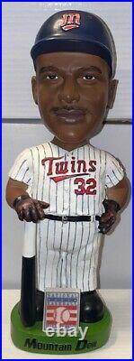 Dave Winfield Signed Minnesota Twins Bobblehead with Box From Kirby Puckett Estate