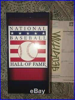 Derek Jeter Bobblehead /540 Bobble Ny Yankees Baseball Hall Of Fame Hof Limited