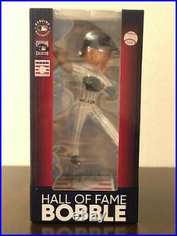 Derek Jeter Fielding 2020 Baseball Hall of Fame Induction Bobblehead Ltd Ed /540