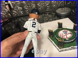 Derek Jeter New York Yankees 5X World Series Champion Spinning Bobblehead