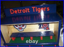 Detroit Tigers Bobble Heads. Showcase