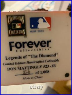 Don Mattingly Gold Glove Bobble Head 1 / 1008 1994 Forever Collectible