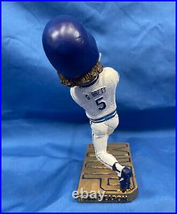 George Brett Kansas City Royals 1980 Bobble Head & George Brett Autographed Ball