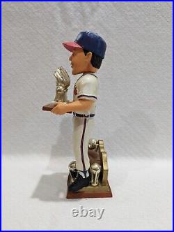 Greg Maddux Bobblehead Braves Legends of the Diamond Gold Glove FOCO