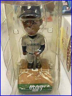 Griffey Jr bobblehead UD Ballpark Idols Mar. Original Box, Never Been Displayed