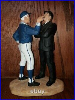 Hartland Statue, Leo Durocher, The Confrontation