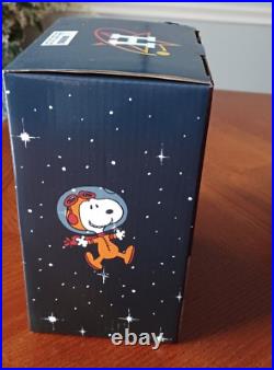 Houston Astros Peanuts Night Artemis Snoopy bobblehead signed by Lucy 8/23/22