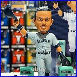 ICHIRO SUZUKI Seattle Mariners Farewell Exclusive MLB Bobblehead