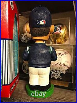 Ichiro Suzuki Seattle Mariners MLB Baseball Bobble Heads 2001 Limited From Japan