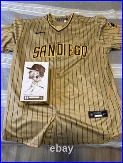 Jackson Merrill Bobblehead And Replica Jersey (XL) San Diego Padres