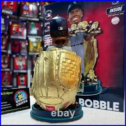 KEN GRIFFEY JR. Seattle Mariners 10x Rawlings Gold Glove Award MLB Bobblehead