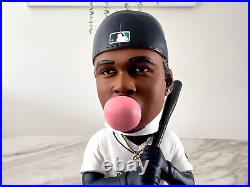 Ken Griffey Jr Seattle Mariners''The Kid'' Bubblegum Bobblehead