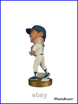 Kirk Gibson Signed SGA (2012) Bobblehead. Beckett Witness COA