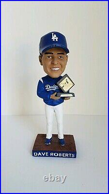 LA Dodgers Dave Roberts Signed Bobblehead withCOA + World Series Rally Towel