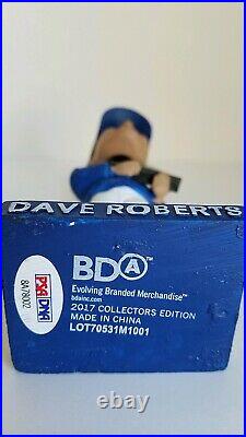 LA Dodgers Dave Roberts Signed Bobblehead withCOA + World Series Rally Towel