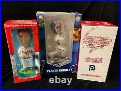 Lot (3) Maddux, Cox, Heyward Bobble Head Atlanta Braves Commemorative & Forever