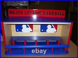 MAJOR LEAGUE BASEBALL Bobble heads display case shipped dis-assembled