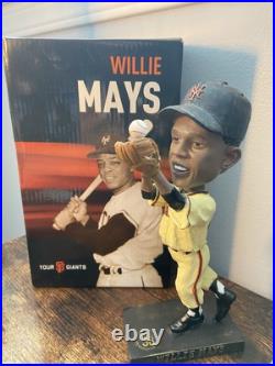 MLB San Francisco Giants 2010 SGA Willie Mays The Catch Bobble Head