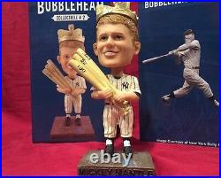 Mickey Mantle SGA 2016 New York Yankees MLB Triple Crown Bobblehead Statue 1956