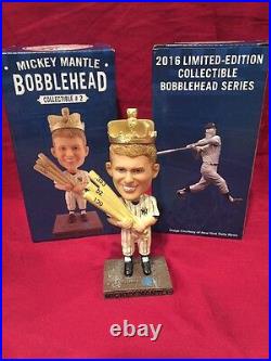 Mickey Mantle SGA 2016 New York Yankees MLB Triple Crown Bobblehead Statue 1956