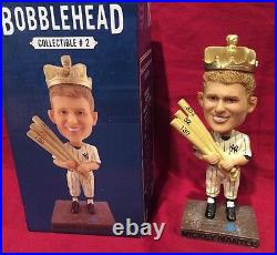 Mickey Mantle SGA 2016 New York Yankees MLB Triple Crown Bobblehead Statue 1956