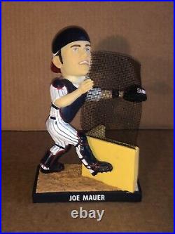 Minnesota Twins Joe Mauer Behind-The-Net Catch Bobblehead SGA