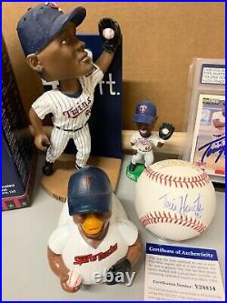 Minnesota Twins Torii Hunter Signed Lot Baseball Rookie Card Bobblehead Game Bat