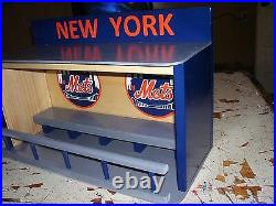 New York Mets display case for bobbleheads Dugout style Read add & see pics