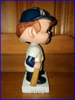 New York Yankee White Base Nodder/Bobbin Head/Bobbing Head Made in 1961 Ex to Mt