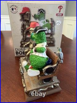 PHILLIE PHANATIC & BEN FRANKLIN Philadelphia Phillies Park Bench Dual Bobblehead
