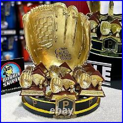 ROBERTO CLEMENTE Pittsburgh Pirates 12x Gold Glove Award Trophy MLB Bobblehead