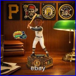 ROBERTO CLEMENTE Pittsburgh Pirates Patch Collection #125 MLB Bobblehead